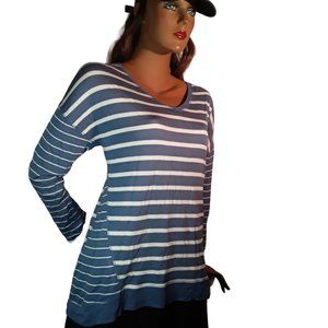 Cupio Blush V-neck long-sleeved Striped Blouse – Women's size Large